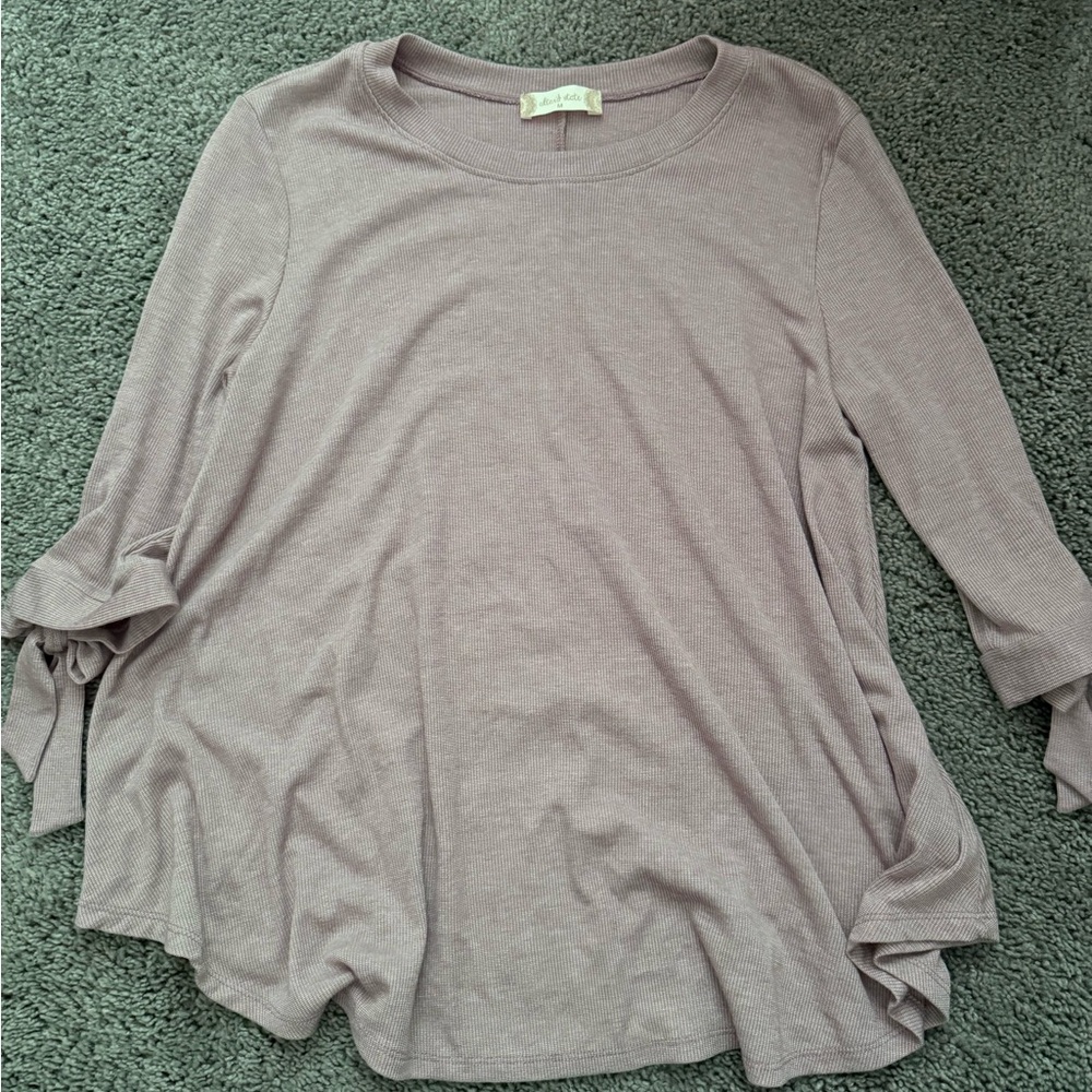 casual mid sleeve shirt
